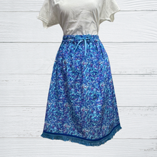 Cargar imagen en el visor de la galería, Hebrew Girls Skirt with Fringes, Israelite Garments, Fringes, Garments with Fringes, Ready to ship in a size Women's Medium and Large