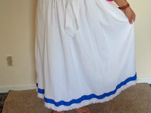 Cargar imagen en el visor de la galería, Shabat “Garment of Praise” Israelite Princess Garments