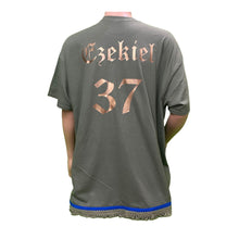 Cargar imagen en el visor de la galería, Armies Of Yasharal Vinyl T-Shirt