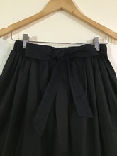 Load image into Gallery viewer, Israelite Women Skirt with fringes
